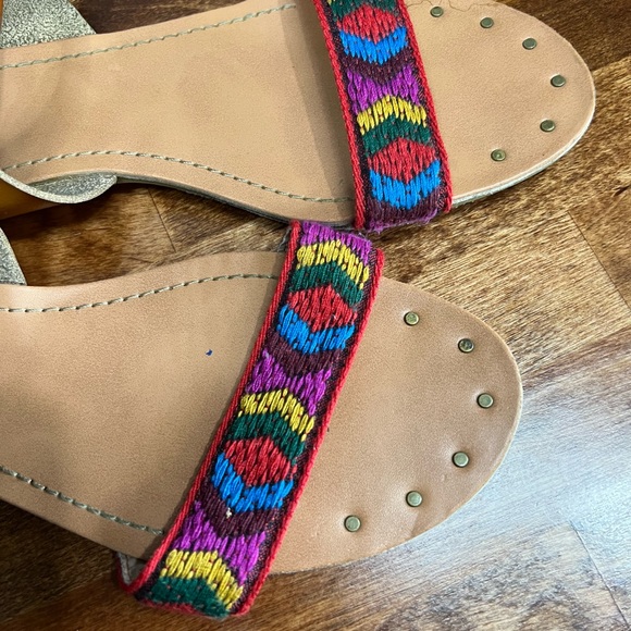 Women’s size 9 Mossimo sandals - Picture 3 of 5